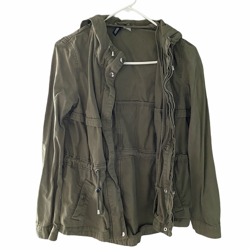H&M Women’s army green utility jacket